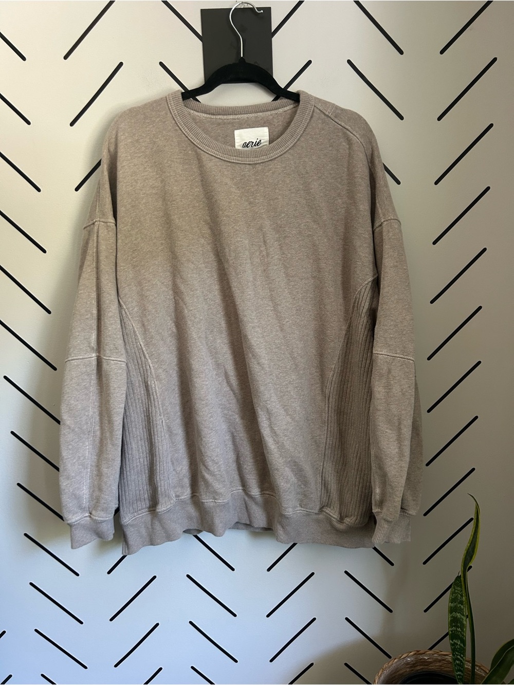Aerie oversized sweater tres chic style heathered toupe